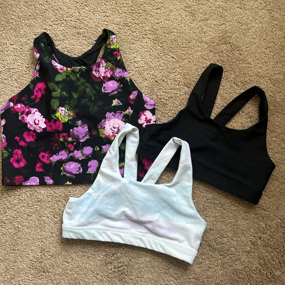 Old Navy Floral, Black, and White Crop Tops Set